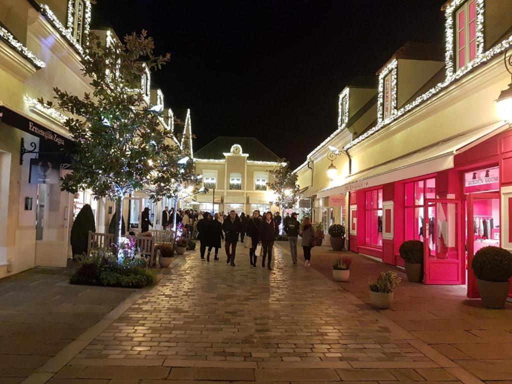 Disney 3 Mn, 14 People , 4 Bedrooms, 2 Parkings Prives Chessy  Dış mekan fotoğraf